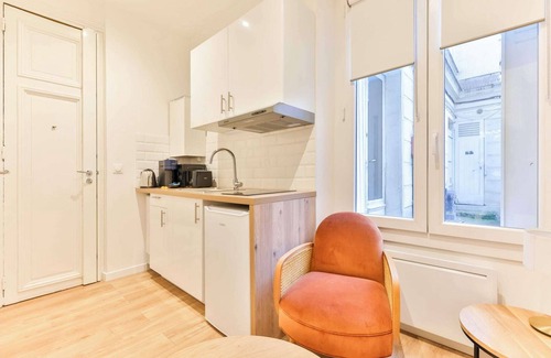 Quartier du Faubourg-Montmartre Apartment | Cozy studio in the heart of the 9th arrondissement.