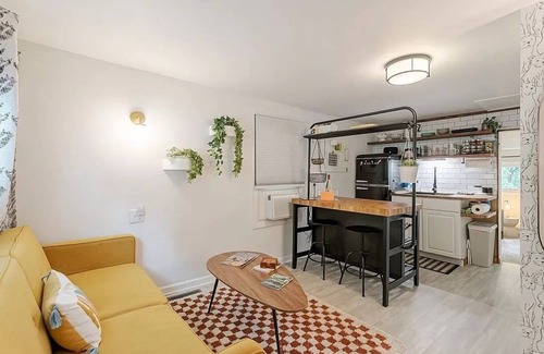 Livonia Apartment | Cozy studio on Conesus Lake with WiFi and AC in wonderful Livonia