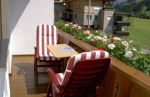 Hippach Apartment | Cozy studio with balcony, ideal for 2 people 1 parking space
