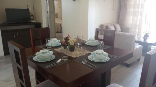 Kennedy Apartment | Cozy Suite in cdla. Kennedy