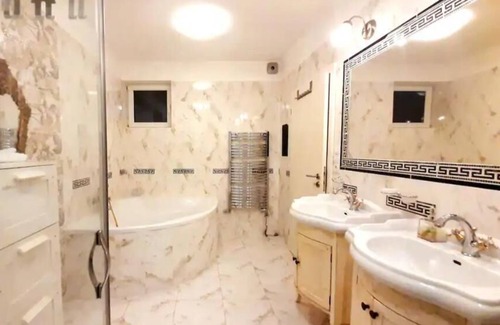 Tuchomerice Apartment | Cozy Suite with Terrace