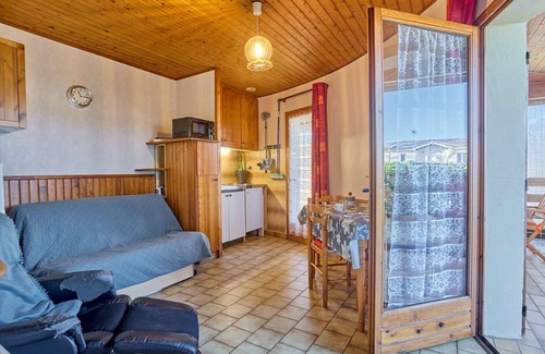 Barbotan-les-Thermes Apartment | Cozy T2 with veranda and parking, Wifi included