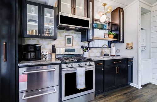 Lafayette Apartment | Cozy tiny house living