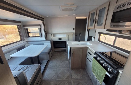 Sunnyslope House | Cozy travel trailer with AC in charming South Salem