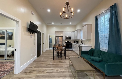 Esplanade Ridge House | Cozy Tremé Cottage steps from French quarter, Mid City, City park