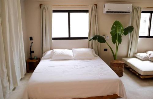 Salina Grande Apartment | Cozy Tropical Suite for 1-4 Pp in Isla Mujeres