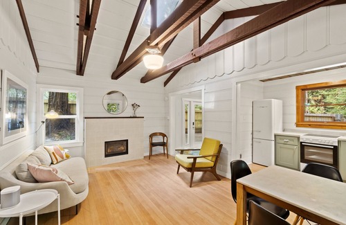 Northwood Cabin | Cozy two bedroom Guerneville getaway
