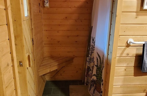 Skowhegan Apartment | Cozy unique studio with Sauna, WiFi and AC and in peaceful Skowhegan
