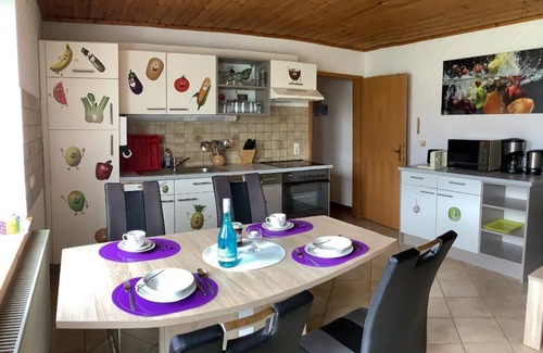 Tiefenbach Apartment | Cozy vacation apartment with terrace and pool