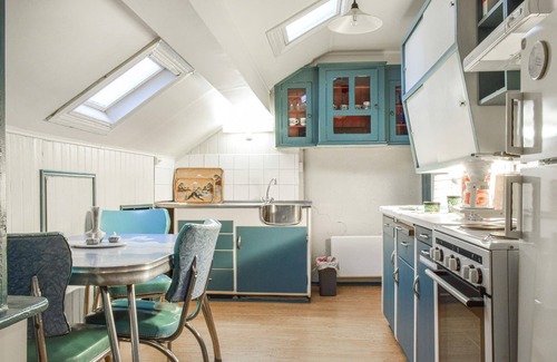 Sogndalstrand Apartment | Cozy vacation apartment - ideal for a fishing vacation and experiences in nature.
