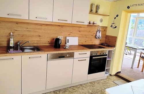 Bischofsgruen Apartment | Cozy vacation apartment (65m2) with conservatory and free WiFi