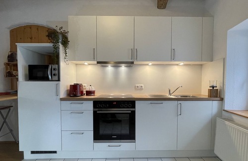 Volkach Apartment | Cozy vacation apartment (50 sqm) for 2 people with roof terrace