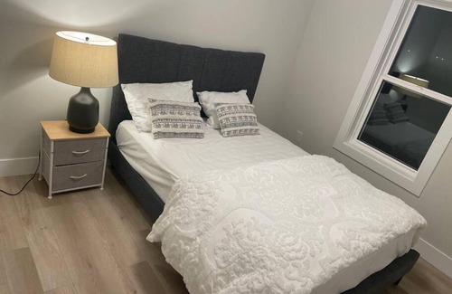Dieppe House | Cozy vacation home! Full House