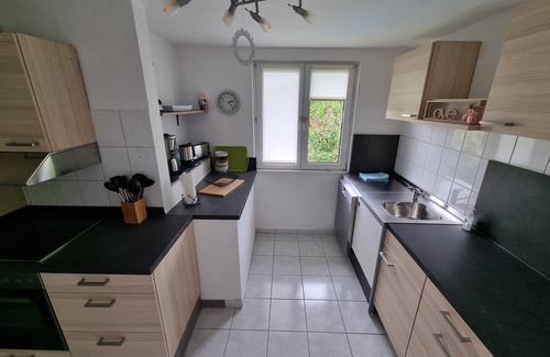 Diedesheim House | Cozy vacation home with terrace. 5 minutes from the train station.