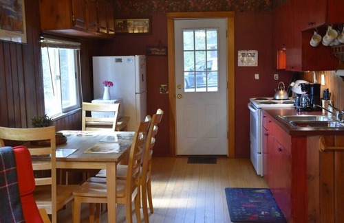 Lisbon House | Cozy White Mountain Cabin w/Hot Tub & Fireplace.
