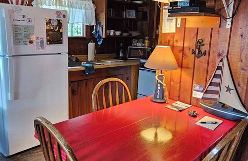 Oscoda Cottage | Cozy Windjammer Cottage on Great Lake Huron