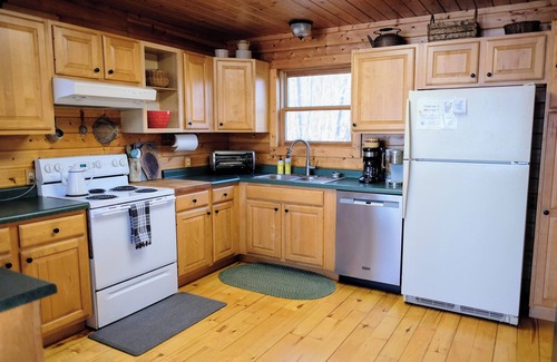 Aitkin Cabin | Cozy Winter Getaway! Family Fun On Elm Island Lake.