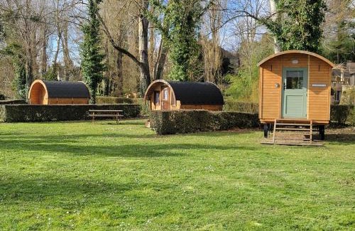 Abilly House | Cozy Wooden Chalet in Abilly, France