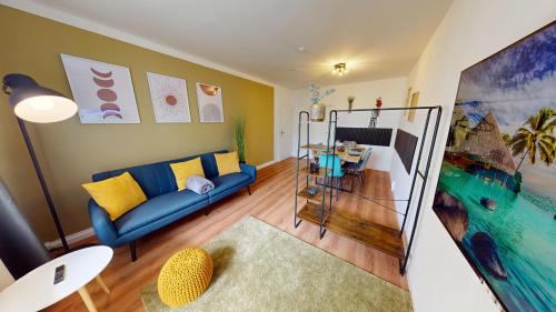 Zwenkau Apartment | CozyHome Zwenkauer See