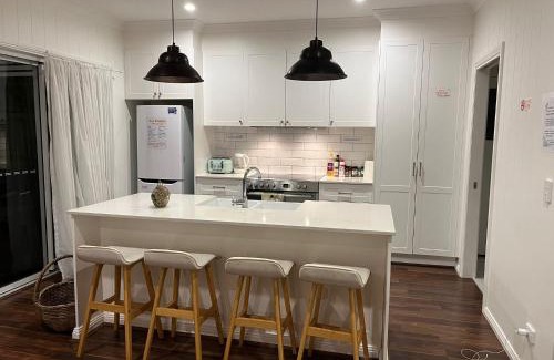 Kangaroo Point Bed & Breakfast | CozyHomes Kangaroo Point