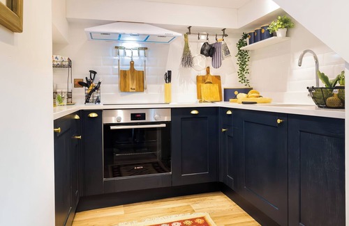 Hawkshead Cottage | CRAFTSMAN COTTAGE, pet friendly, with open fire in Hawkshead
