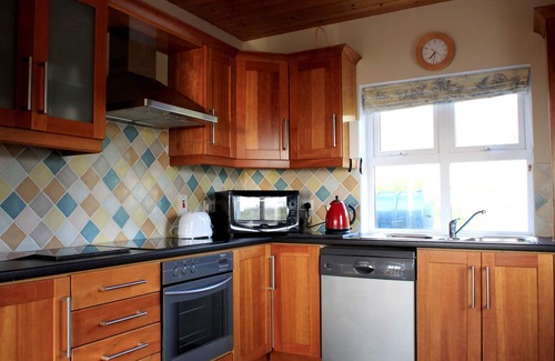 Fanore Cottage | Craggy Cottage beside Fanore Beach in the Burren on the Wild Atlantic Way