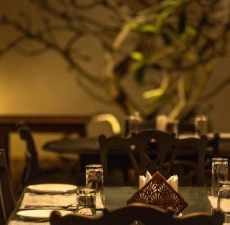 Puthenvelikara Resort | Cranganor History Café & Riverside Château