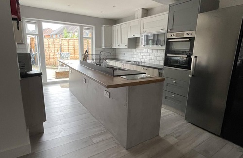 Barnt Green House | Cranmore Guest House