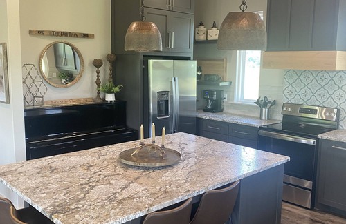 Nashville Cabin | Crater of Diamonds, Murfreesboro, Lake Greeson, Riverfront Cabin, Trout Fishing