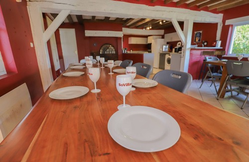 Luigny Villa | Crazy Villa Luigny (28) - Heated pool - City Stade - 1h20 Paris - 30P