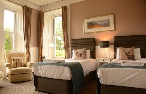 Onich House | Creag Mhor Lodge