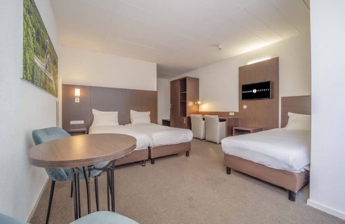 Waalwijk Hotel | Create Memories in Nature: Luxurious Stay near Efteling Park