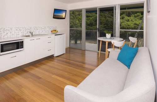 Sawtell Apartment | Creekside apartment - Lovely water views