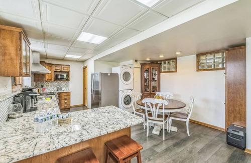 Wheeler Apartment | Creekside Cozy 3BD Near Dunes