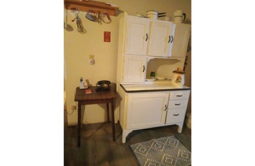 Robbinsville House | Creekside Mountain Home 4 bedrooms, 2 bathrooms