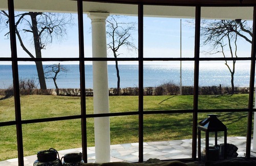 Waverly Beach Cottage | Crescent Beach (Ontario/Buffalo) Lake Front Cottage - 3 bedroom - sleeps 6