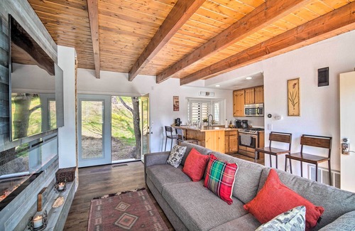 Crestline Cabin | Crestline Cabin w/Deck: 1 Mi to Lake Gregory