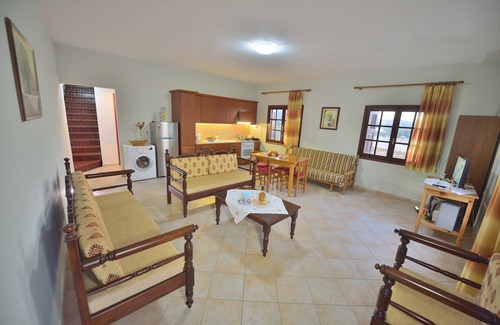 Koukounara House | Cretan Nature