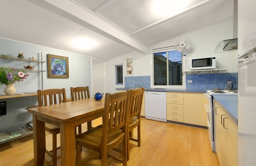 Sandgate House | Crewe Cottage - Sandgate