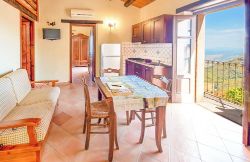 San Marco d'Alunzio Apartment | Crimaldi balcony in the historic center of San Marco d'Alunzio