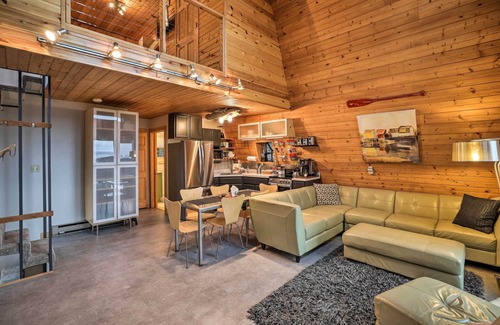 Crofton Cabin | Crofton Cabin w/Tropical Hut & Water Views!
