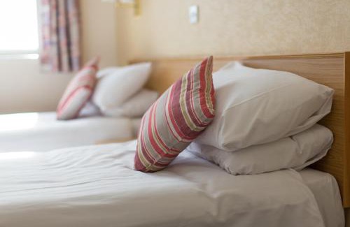 Fort William Hotel | Croit Anna Hotel