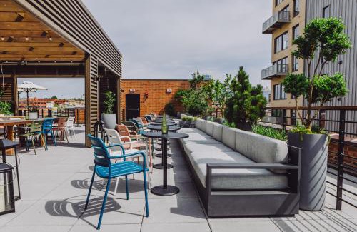 Crossroads Arts District Hotel | Crossroads Hotel