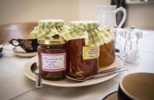 Embsay Bed & Breakfast | Crown Cottage Farm