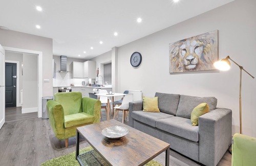 Shepperton Apartment | Crown Place 2 & 3 Bedroom Luxury Apts