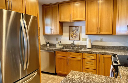 Crown Point House | Crown Point Beach Oasis - 2 Blocks to the Bay!