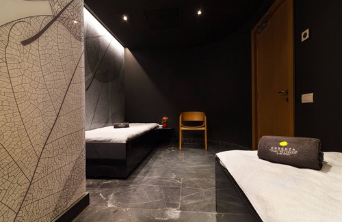 Kiseleff Hotel | Crowne Plaza Bucharest by IHG