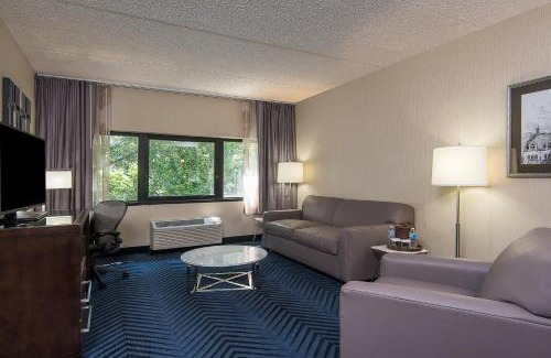 Plainsboro Hotel | Crowne Plaza Princeton - Conference Center by IHG