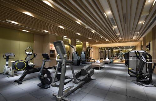 Downtown Shanghai Hotel | Crowne Plaza Shanghai Nanjing Road by IHG