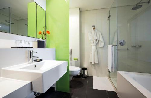 Tel Aviv Hotel | Crowne Plaza Tel Aviv City Center by IHG